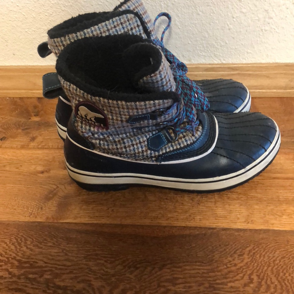 Sorel Short boots